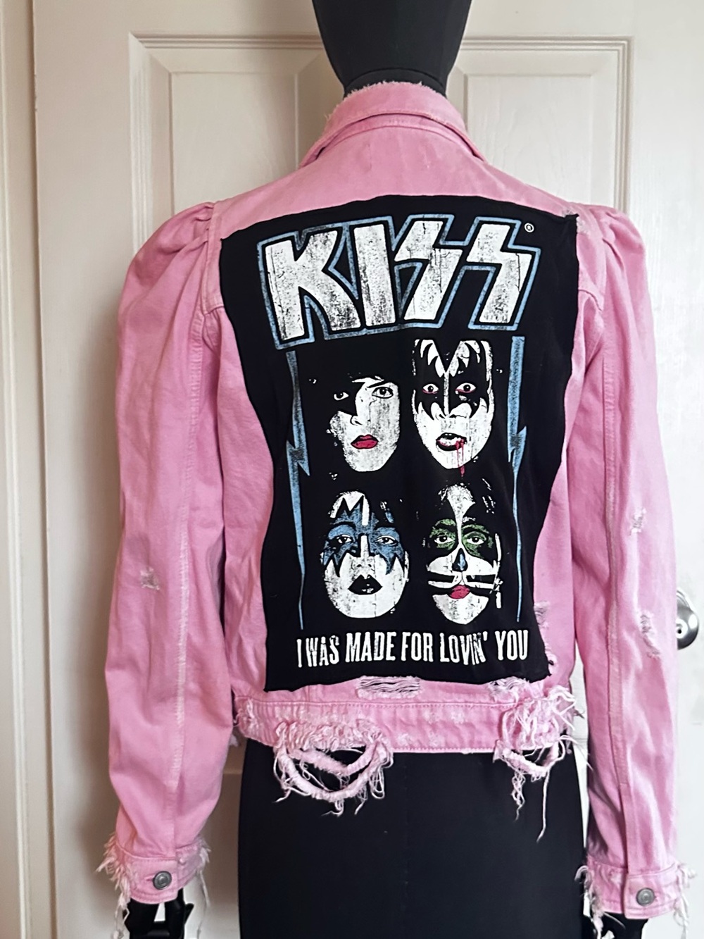 Zara Pink Denim Jacket with KISS Patches - Picture 2 of 4